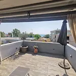 בית נופש Comfy & קורוטה