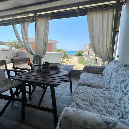 Comfy Apartment&suite Kourouta